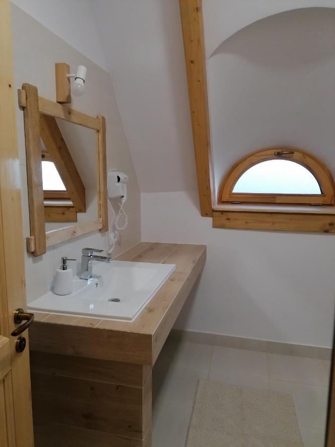 Pensiunea Casuta Din Deal Moisei Bilik gambar